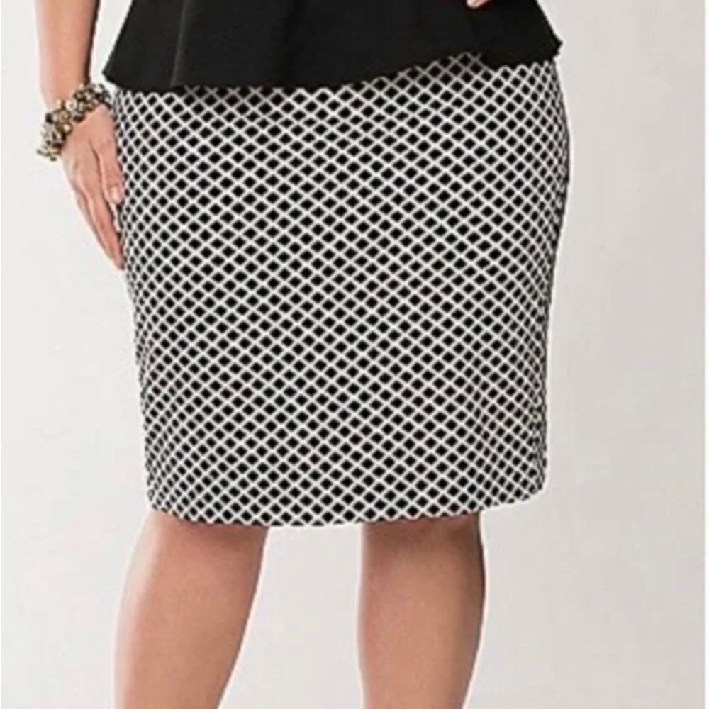 Lane Bryant black white geometric diamonds print pencil mini skirt 26